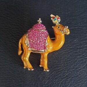 Anne Klein Camel Brooch Gold enamel with Pink Rhinestones‎ Gold Tone Metal